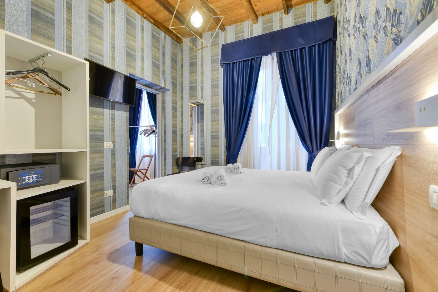 Rome's Gloria Hotel — camera